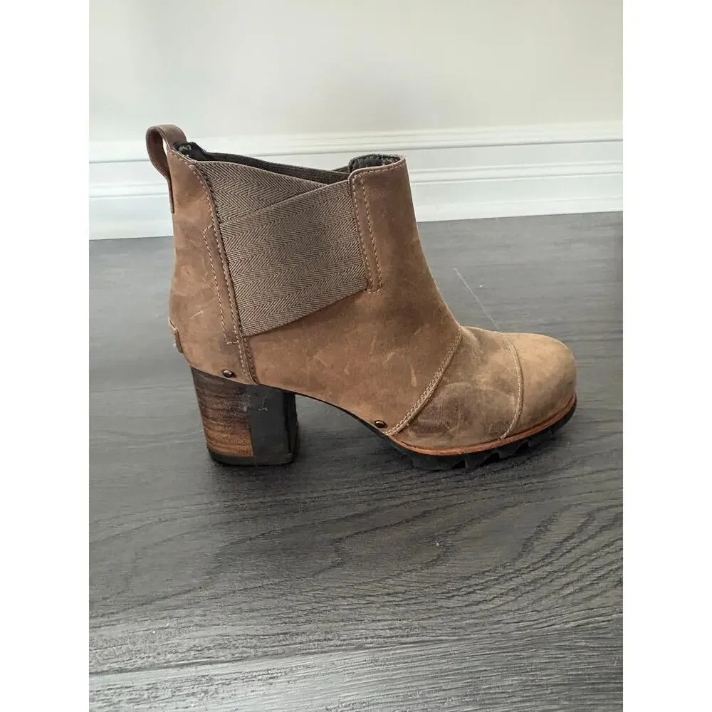 Sorel Brown Heeled Boots Size 8.5